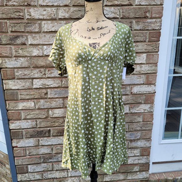 Nordstrom rack Abound Olive Green Vintaged Daisy Dress lightweight 1X - Picture 5 of 16